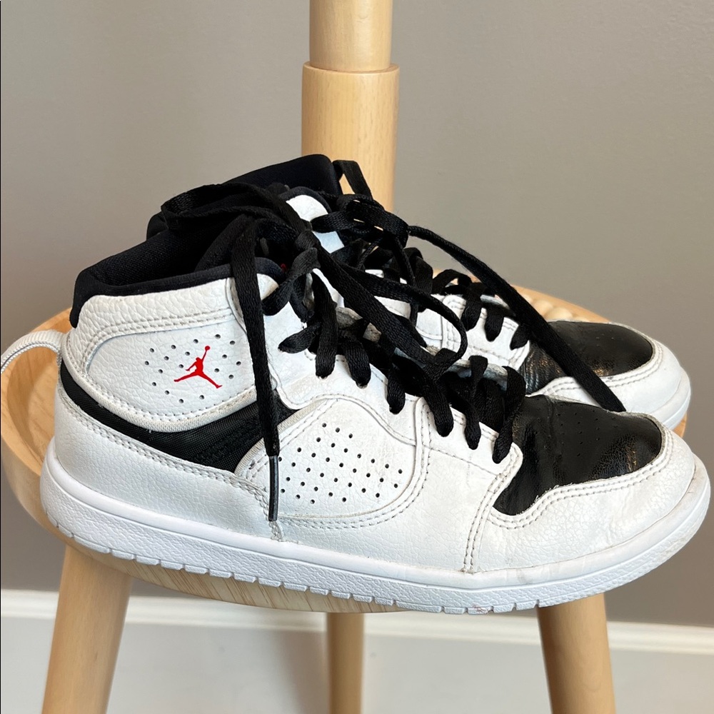 Jordan Kids White Black Red Mid-Top Sneakers